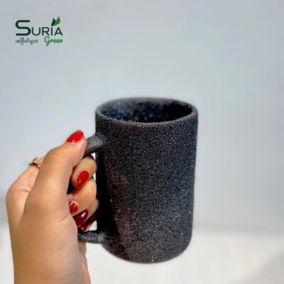 Ceramic Mug Handle 10cm Black Crawling