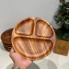 Walnut Tray 3-Compartment Round 20cm