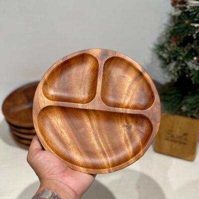 Walnut Tray 3-Compartment Round 20cm